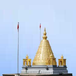 wealthiest temples in india