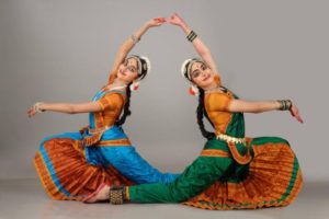 Bharatanatyam Costume - Make-up And Ornaments - India the Destiny